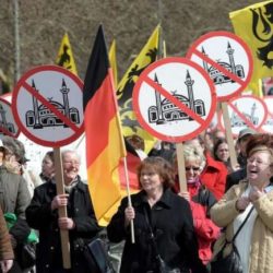 Muslimfeindlichkeit – Einfallstor für Rechtspopulisten und Rechtsextreme - Verlegung ins Netz