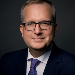 Die AfD wird stärker – auch in Baden-Württemberg. Wie gehen wir damit und mit der AfD um? AfD-Verbot – pro – contra.