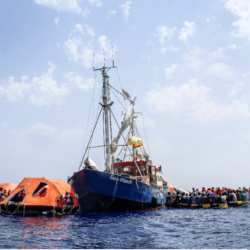 Ausstellungseröffnung "Kein Land in Sicht - 10 Jahre zivile Seenotrettung"